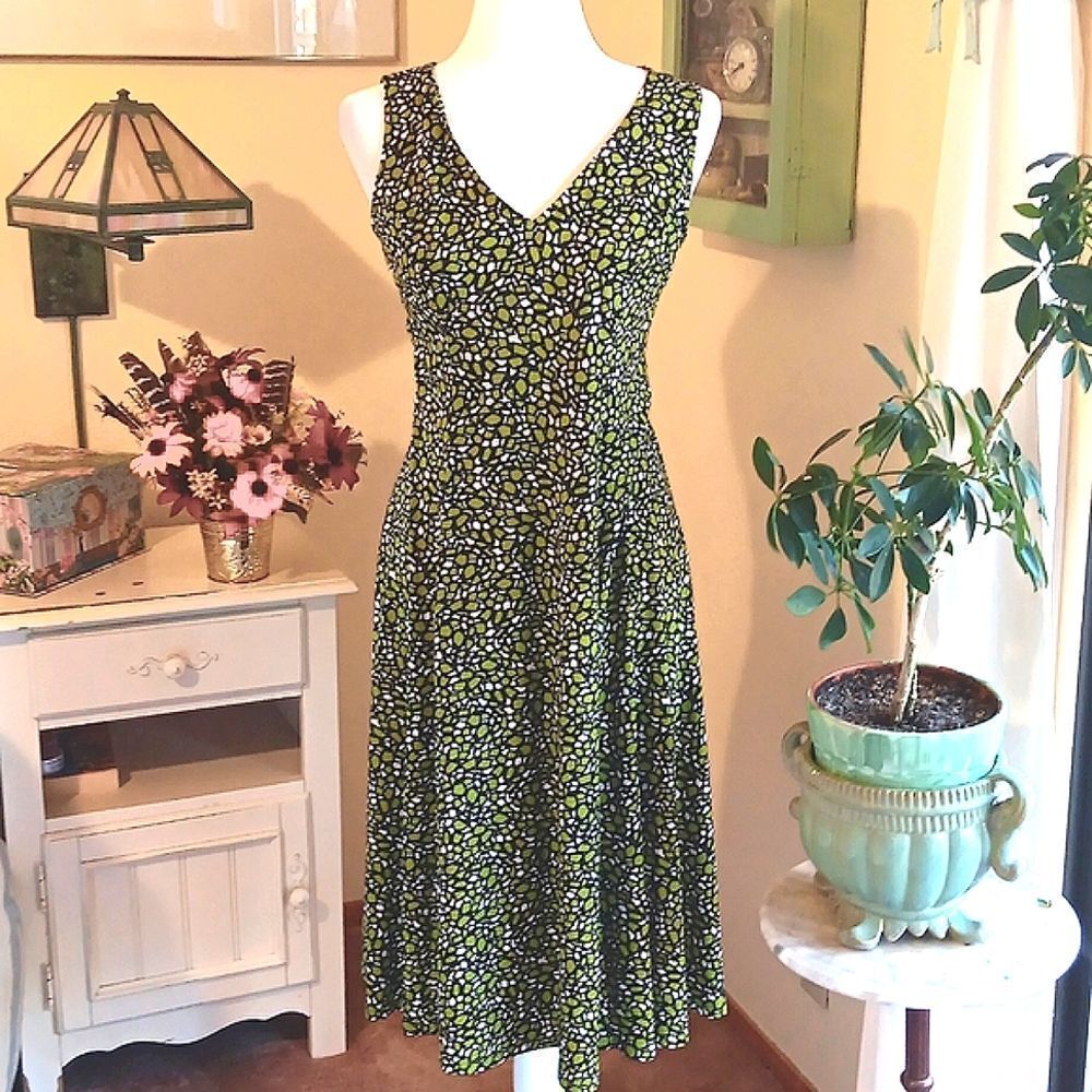 Julian Taylor Pebbly Soft Knit Dress. Career, Professional